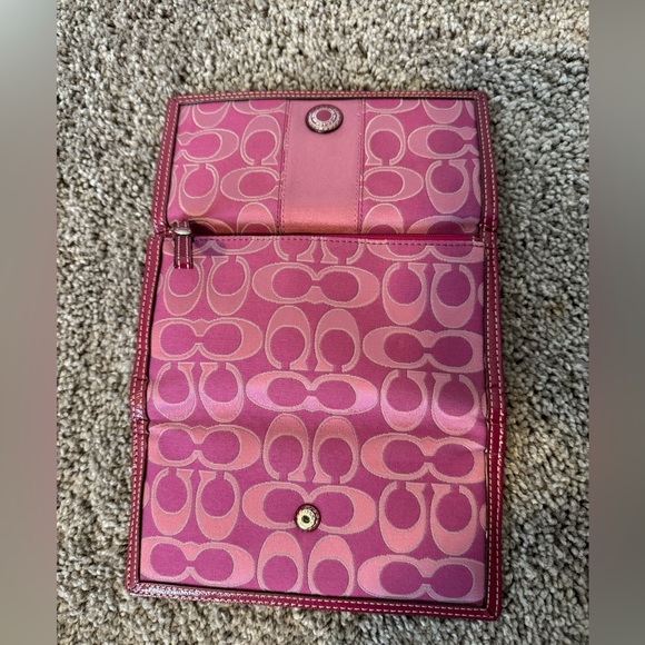 Coach Wallet - Picture 14 of 16